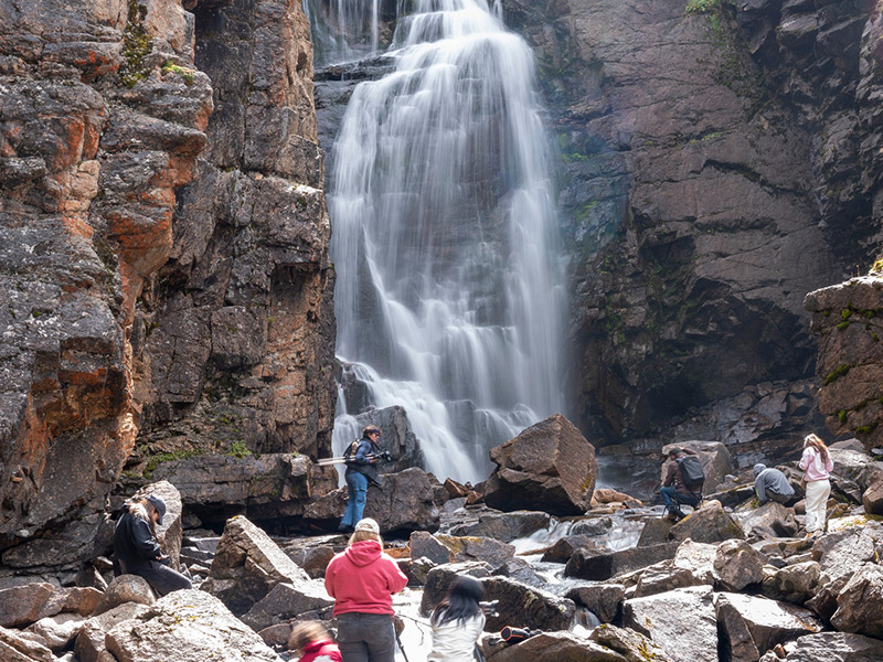 Students travel to Yellowstone National Park